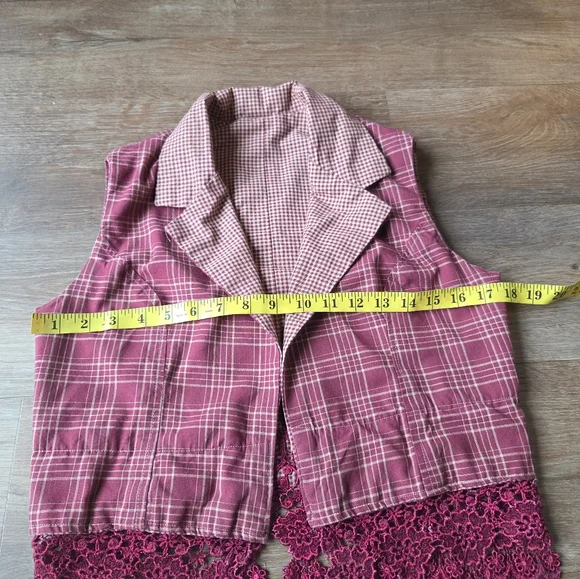 Vintage Hand Made Reversible Maroon Plaid Western Vest with Lace Fringe, size S - Picture 4 of 7